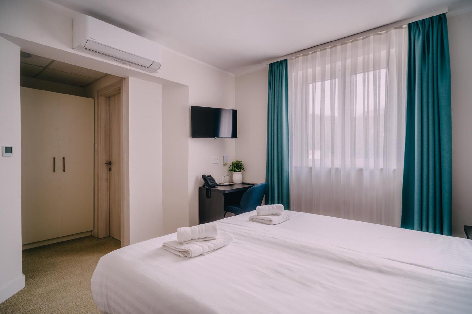 Kul In Ablana Hotel Ябланац Екстериор снимка