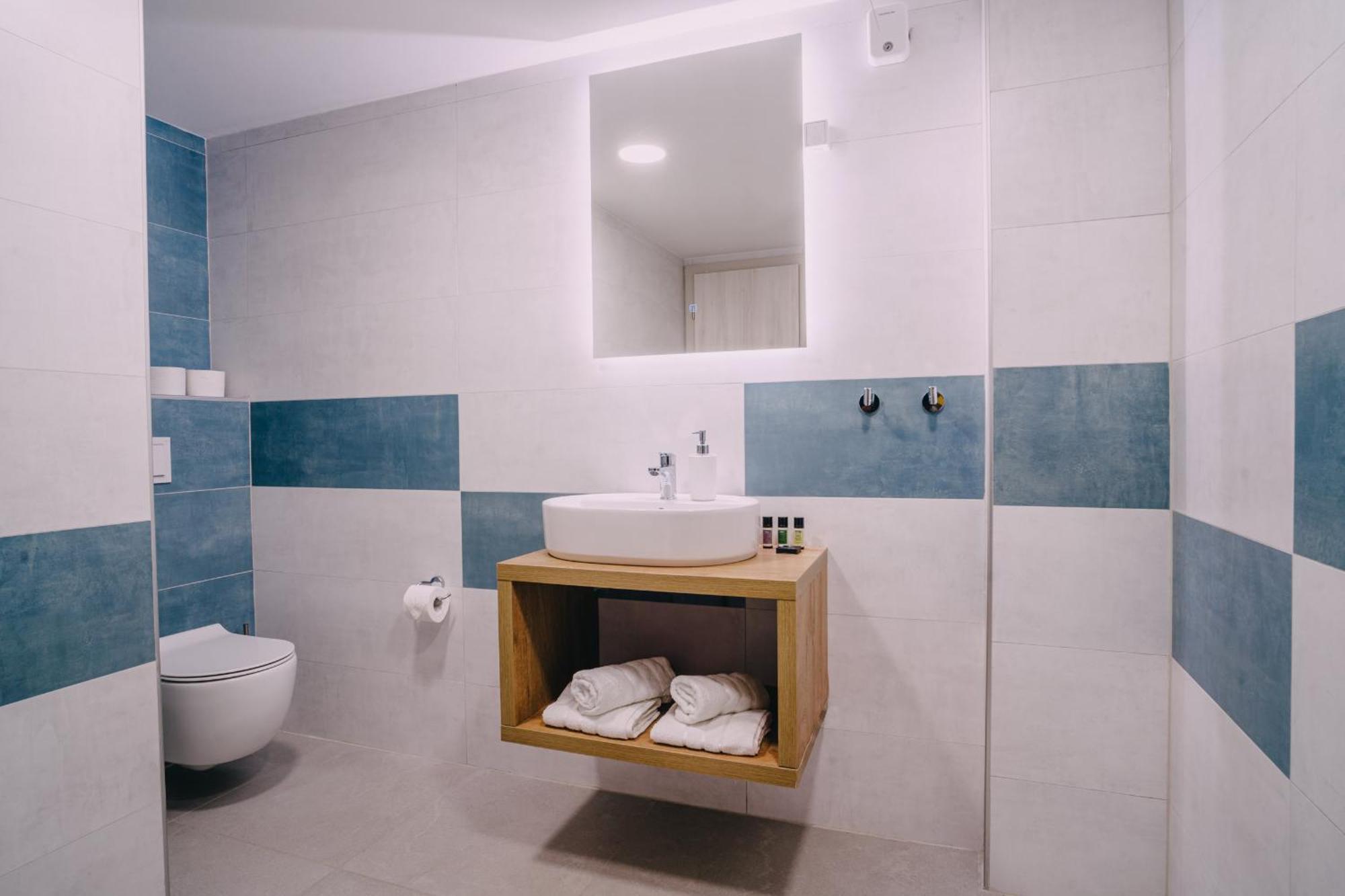Kul In Ablana Hotel Ябланац Екстериор снимка